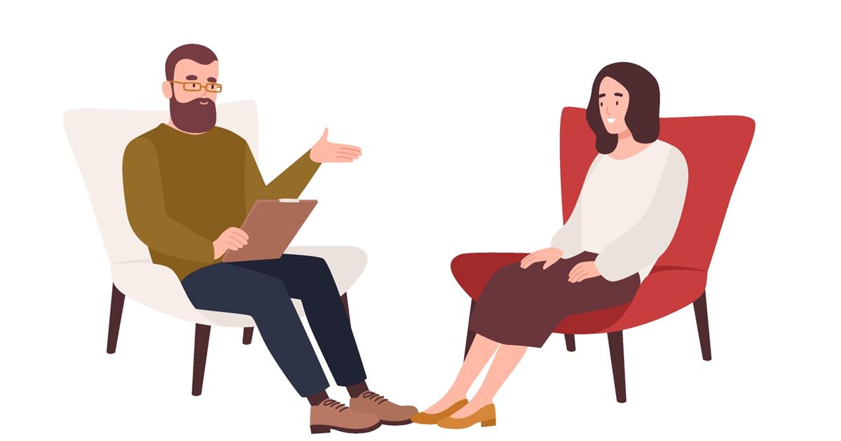 En mann og en kvinne som sitter i stoler og ser på en bærbar datamaskin